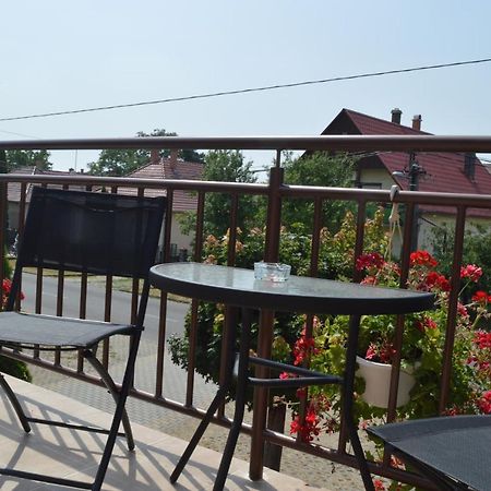 Aqua Oazis Apartman Hajduszoboszlo Exterior photo