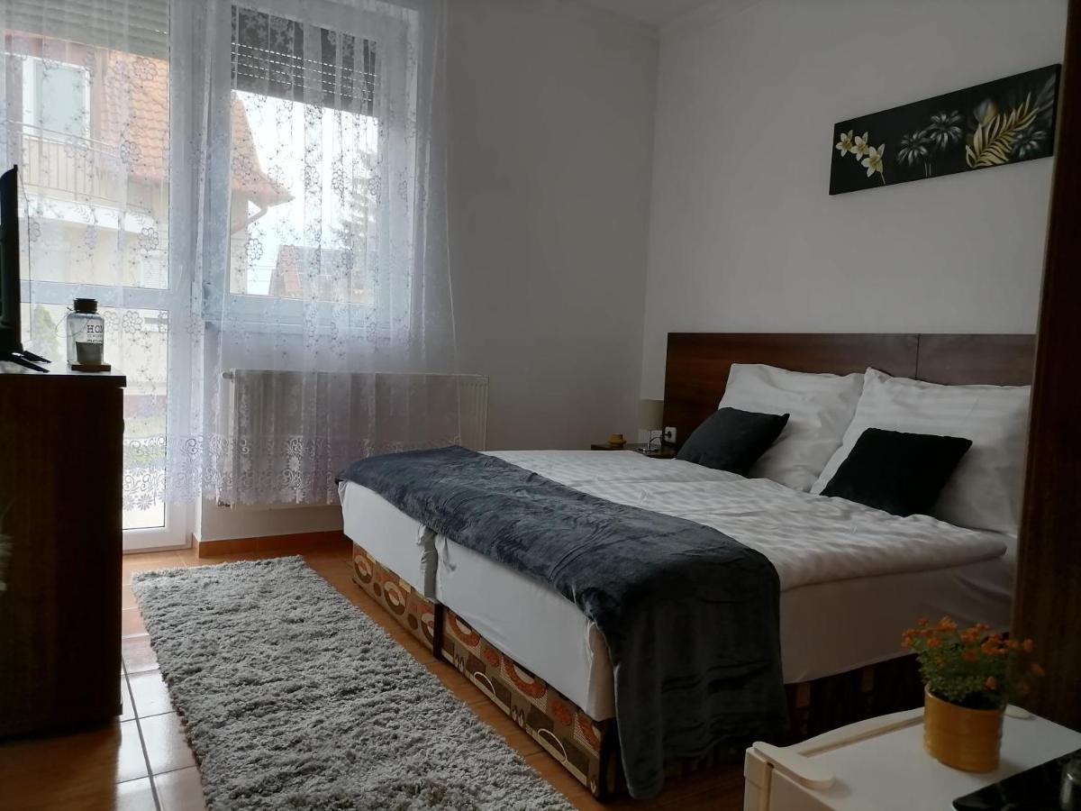 Aqua Oazis Apartman Hajduszoboszlo Exterior photo