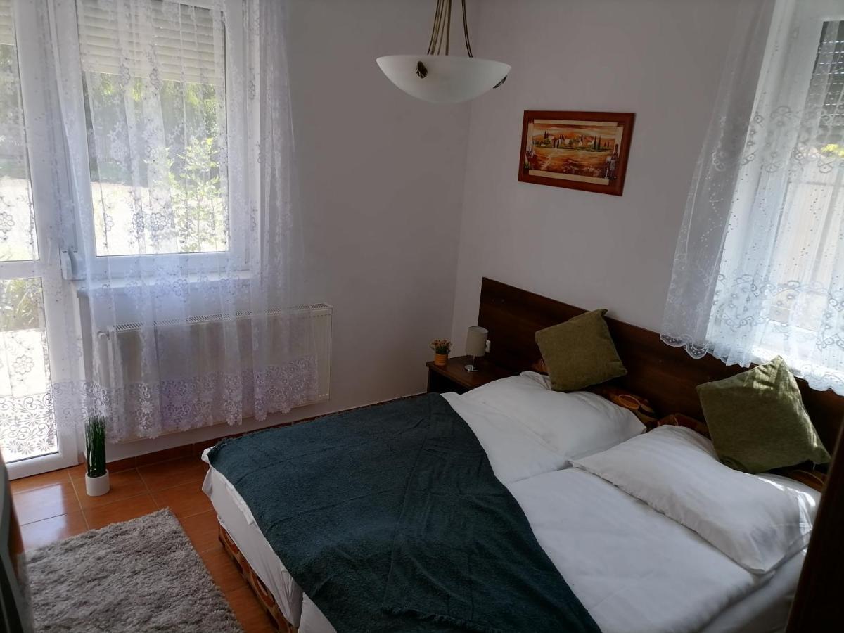 Aqua Oazis Apartman Hajduszoboszlo Exterior photo