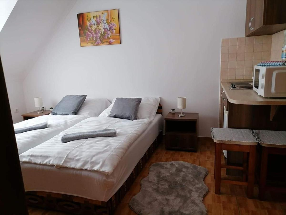 Aqua Oazis Apartman Hajduszoboszlo Exterior photo