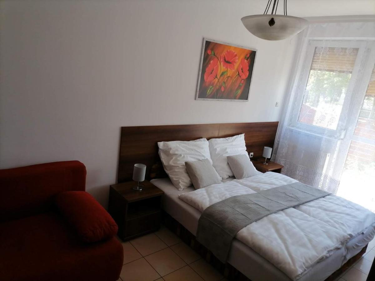 Aqua Oazis Apartman Hajduszoboszlo Exterior photo