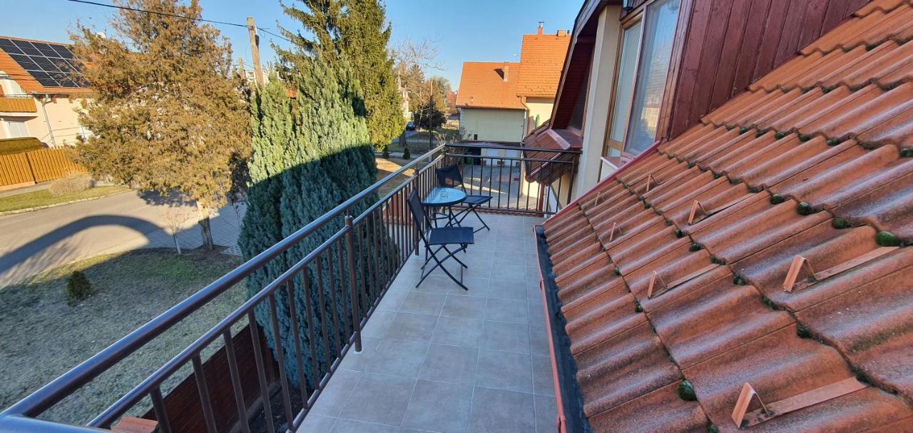Aqua Oazis Apartman Hajduszoboszlo Exterior photo