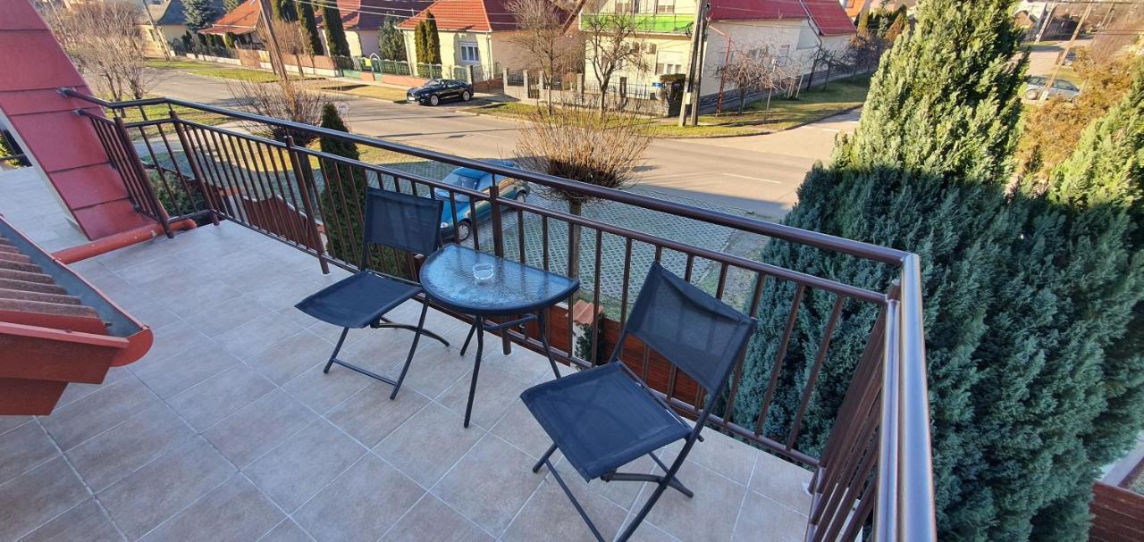 Aqua Oazis Apartman Hajduszoboszlo Exterior photo