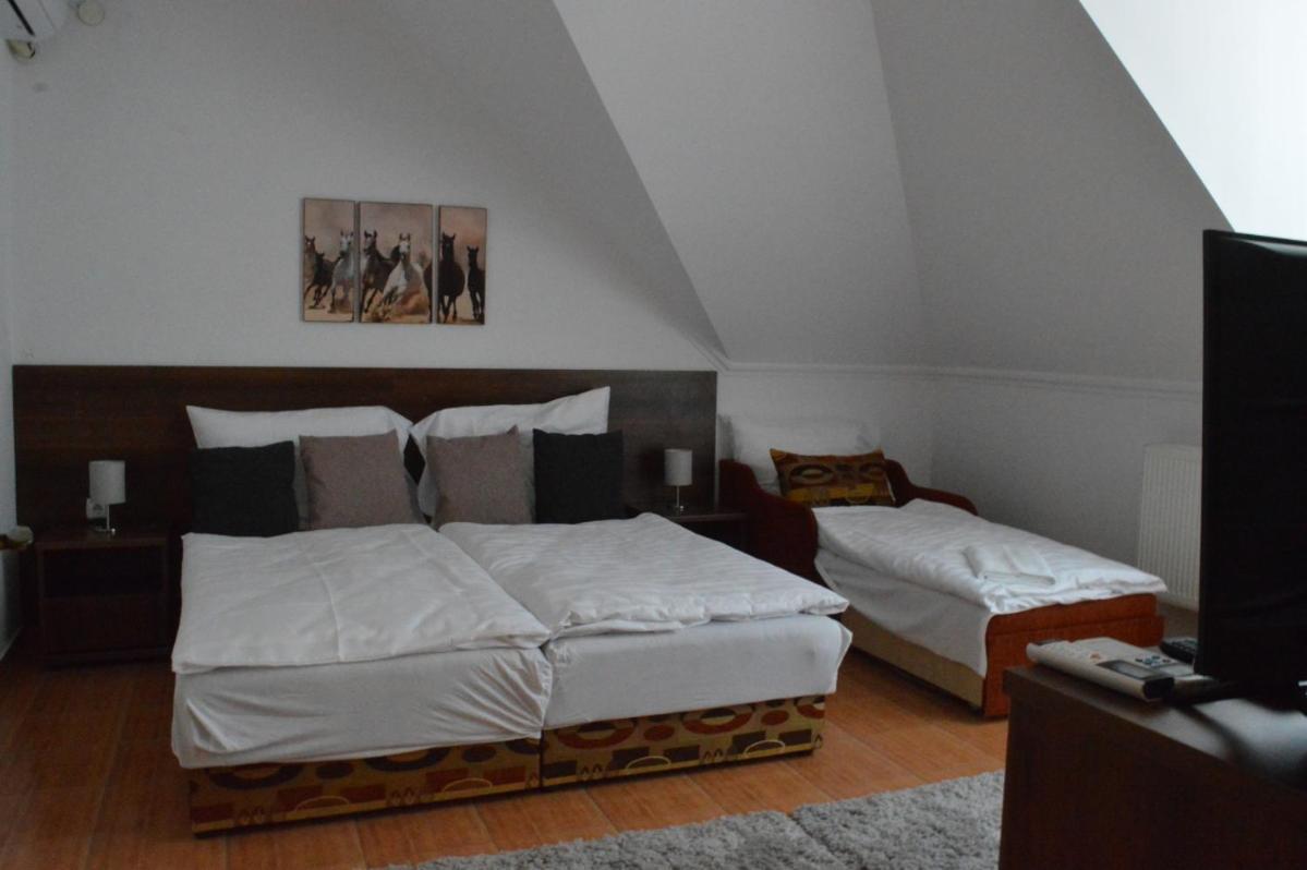 Aqua Oazis Apartman Hajduszoboszlo Exterior photo